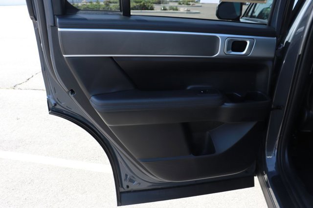 Used 2025 Hyundai Santa Fe SEL FWD image 11