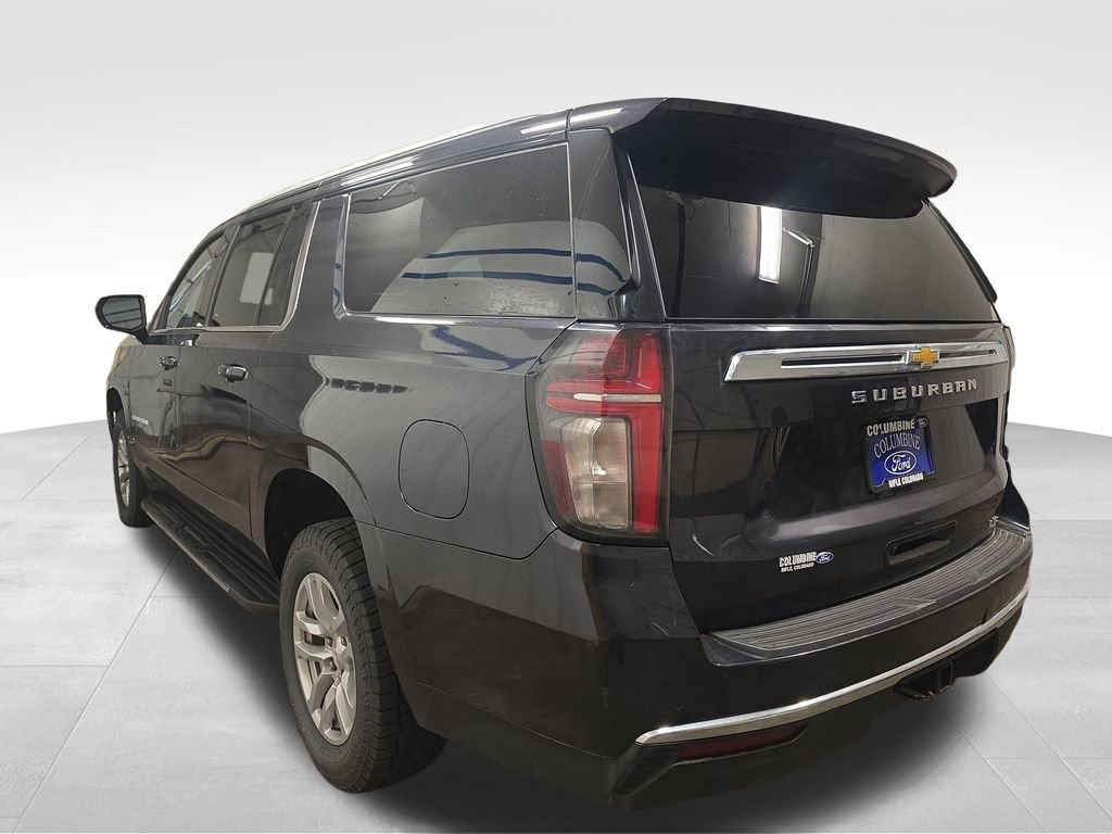 Used 2024 Chevrolet Suburban LT AWD/4WD image 2