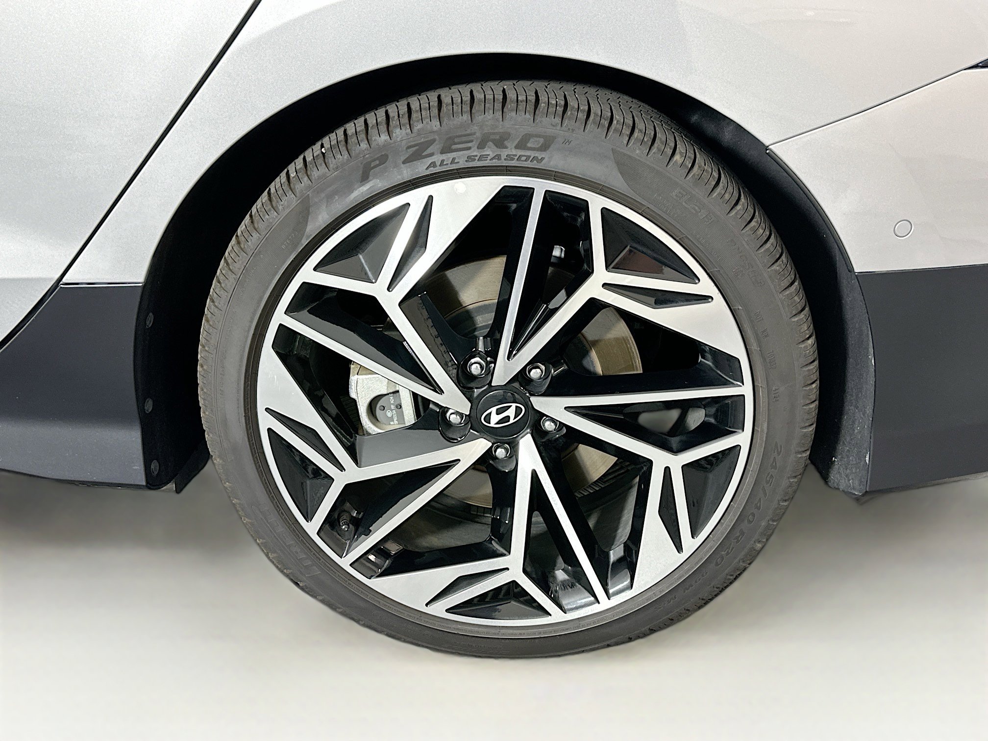 Used 2024 Hyundai Ioniq 6 Limited RWD image 11