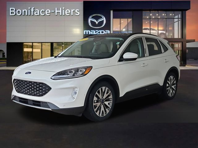 Used 2021 Ford Escape Titanium image 2