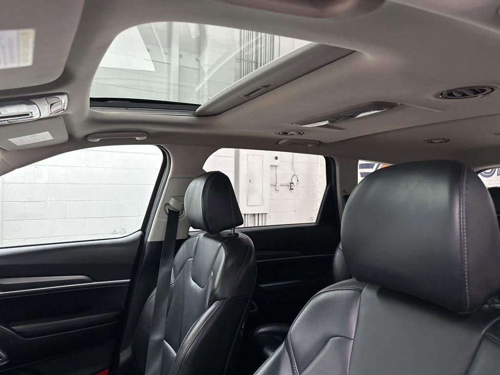 Used 2022 Kia Telluride S AWD/4WD image 32