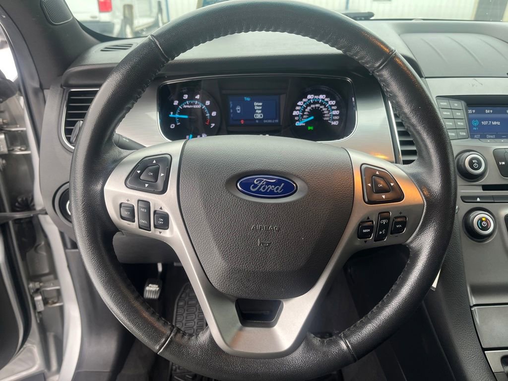 Used 2019 Ford Taurus SEL image 19
