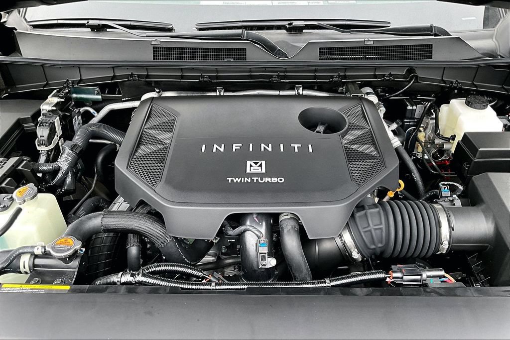 New 2026 INFINITI QX80 Luxe w/ Cargo Package AWD/4WD image 16