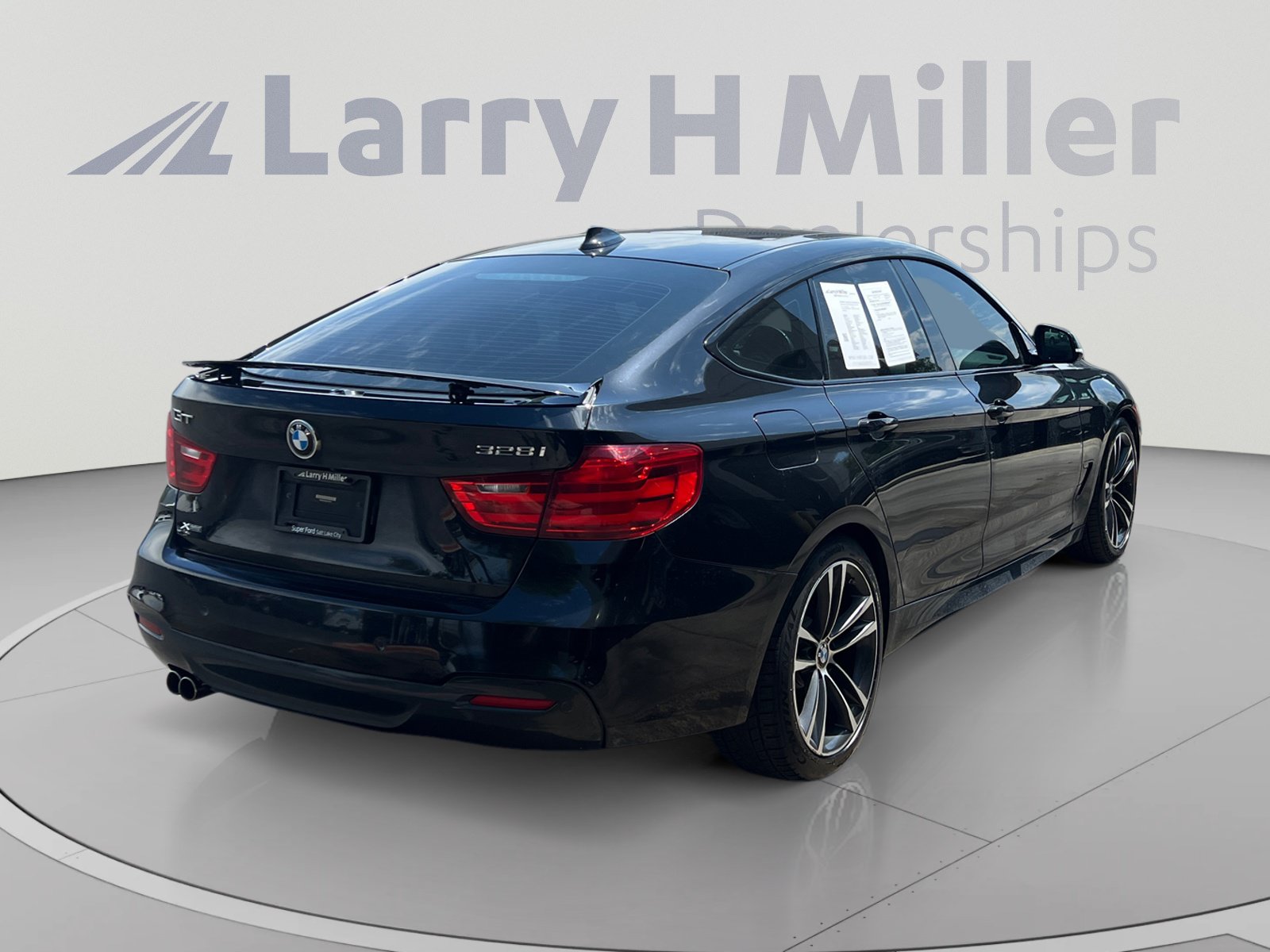 Used 2016 BMW 328i Gran Turismo xDrive AWD/4WD image 5