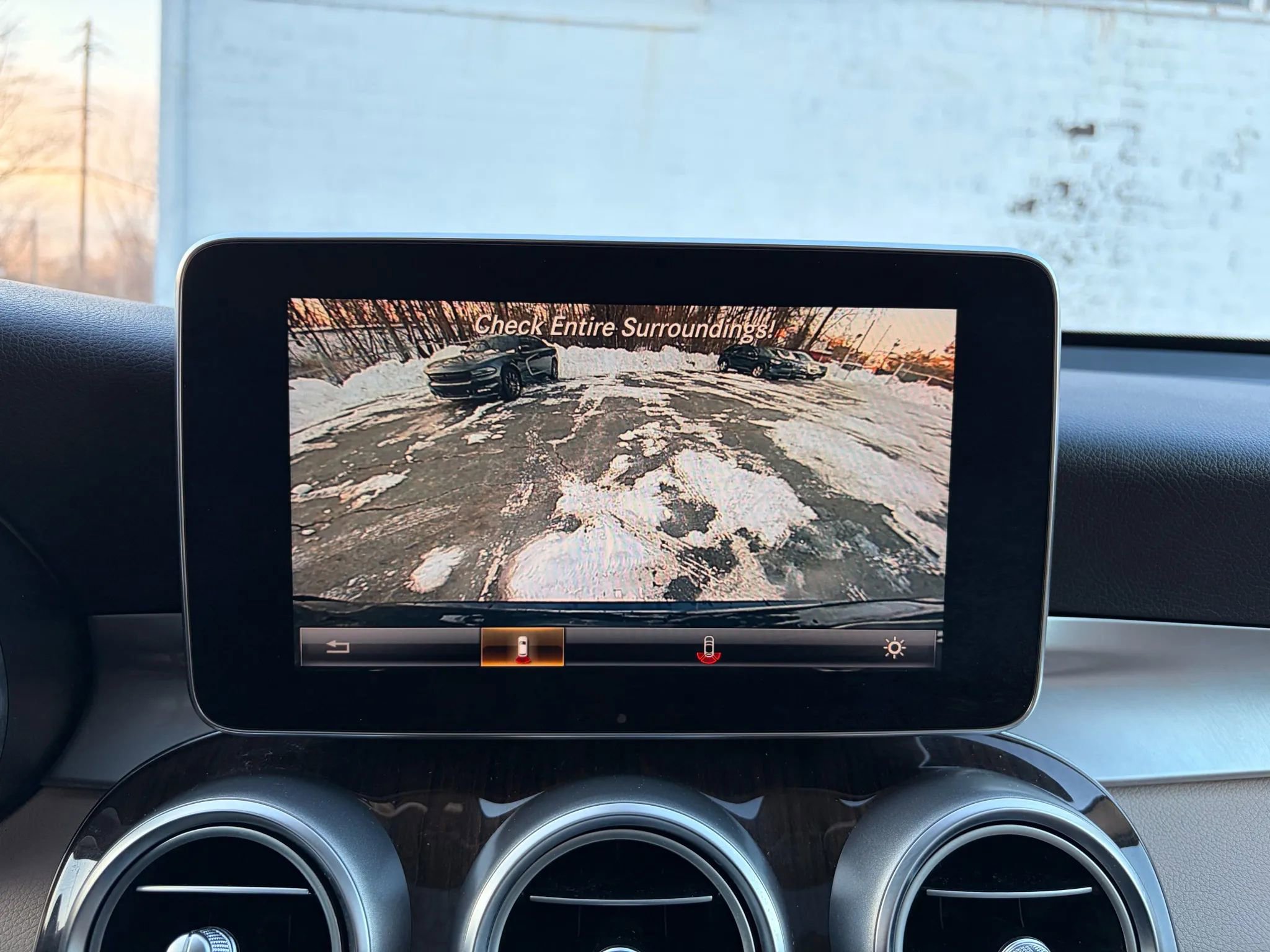 Used 2019 Mercedes-Benz GLC 300 4MATIC image 34