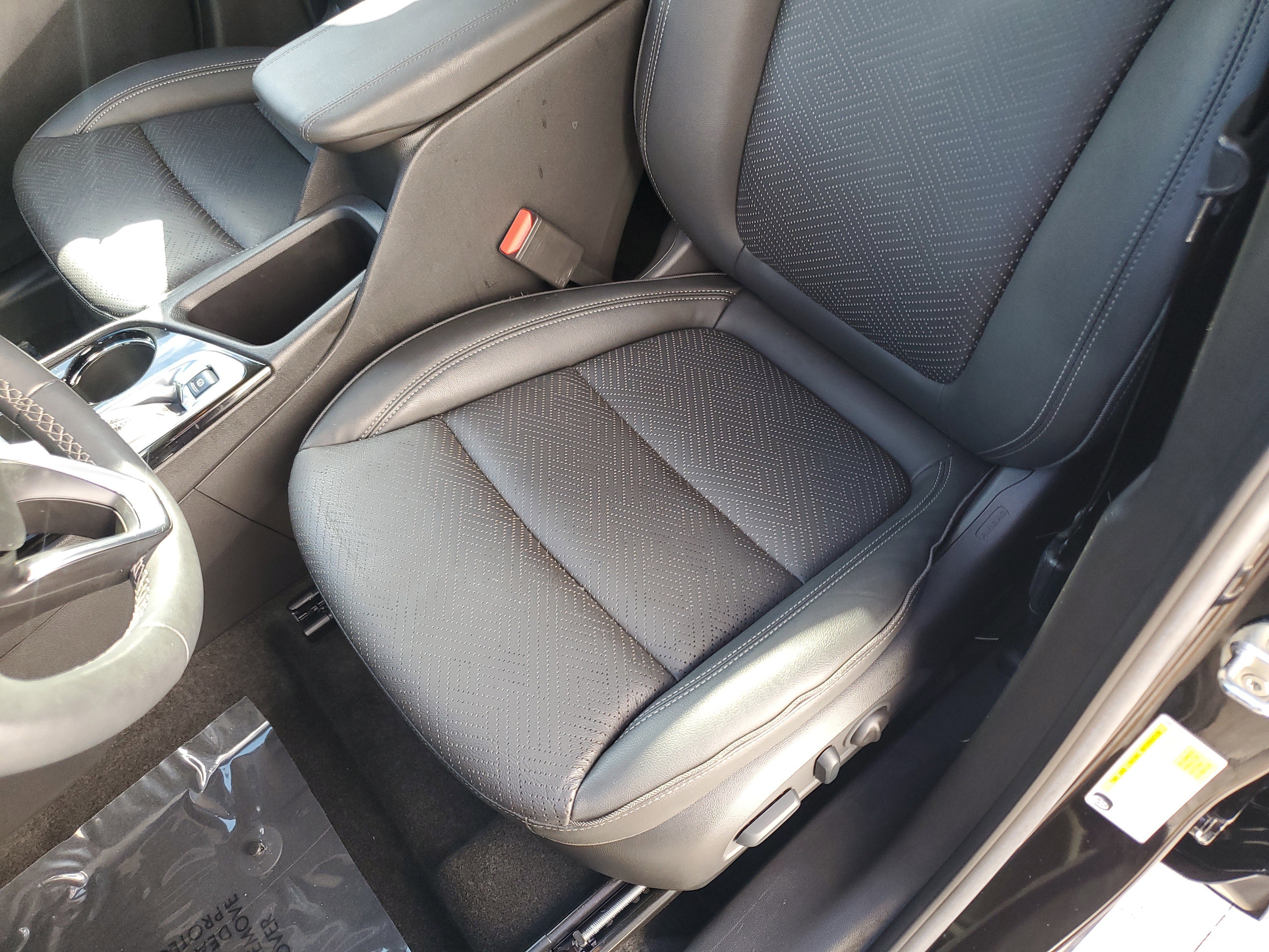 Used 2023 Buick Encore GX Essence w/ Experience Buick Package image 20