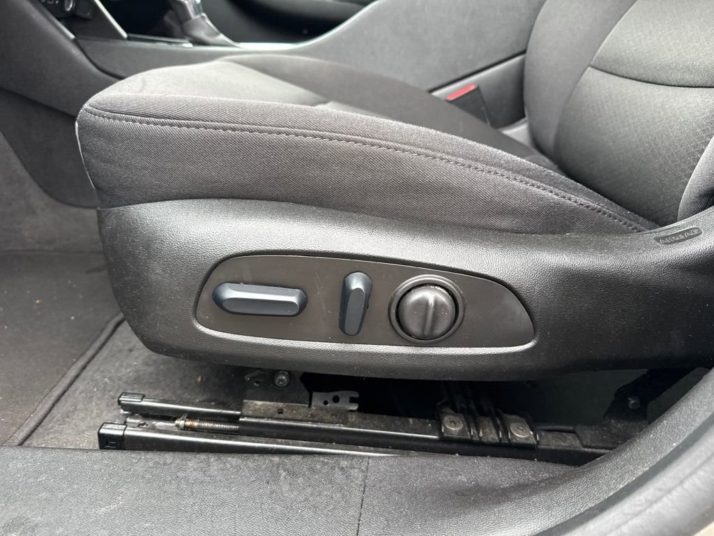 Used 2024 Chevrolet Malibu LT image 21