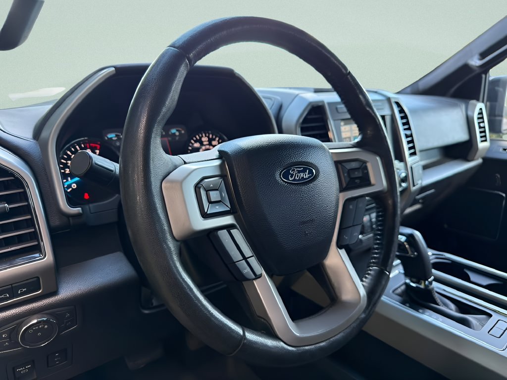 Used 2018 Ford F150 Lariat w/ Equipment Group 502A Luxury AWD/4WD image 13