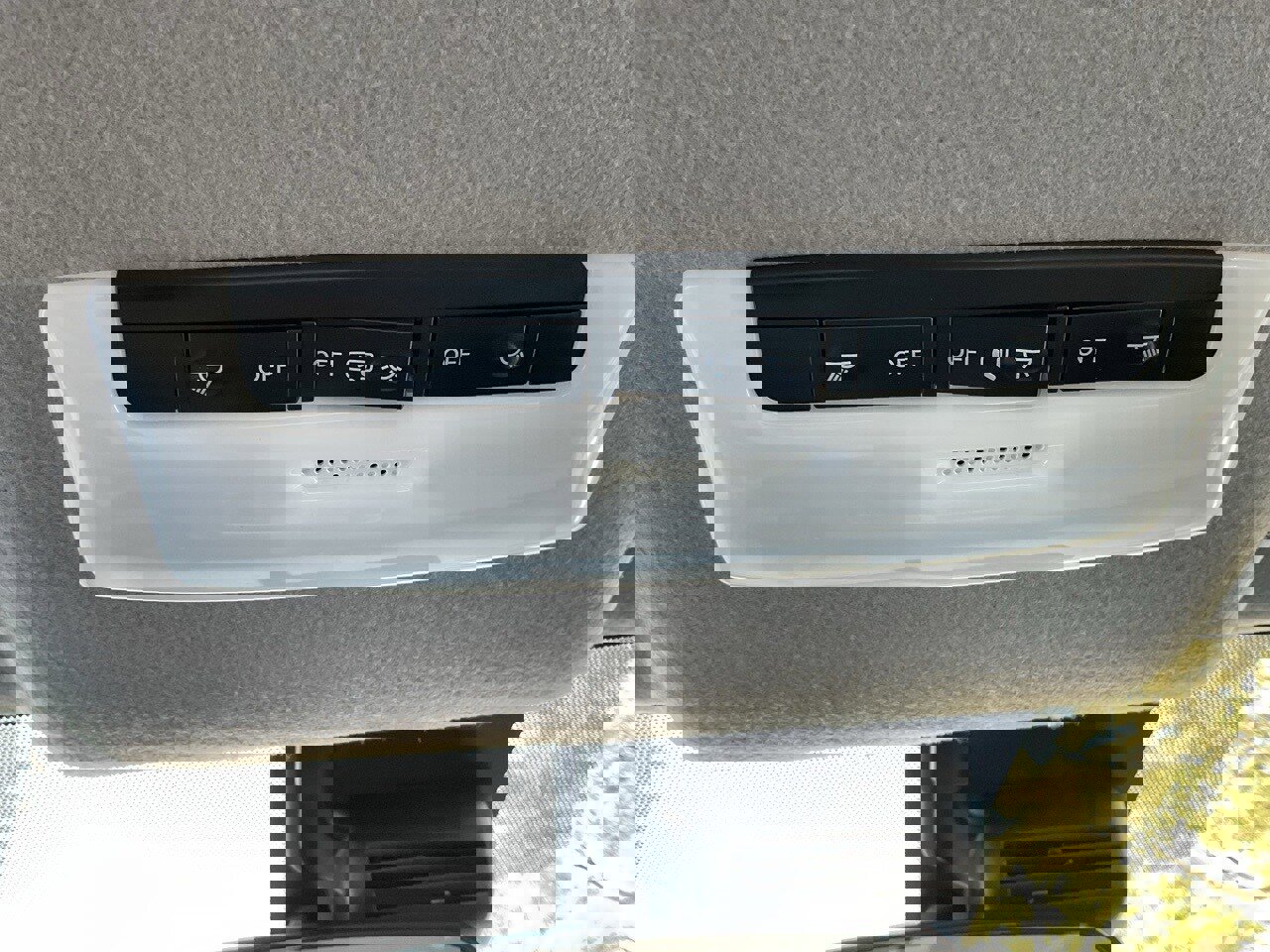 Used 2025 Nissan Versa SV image 27