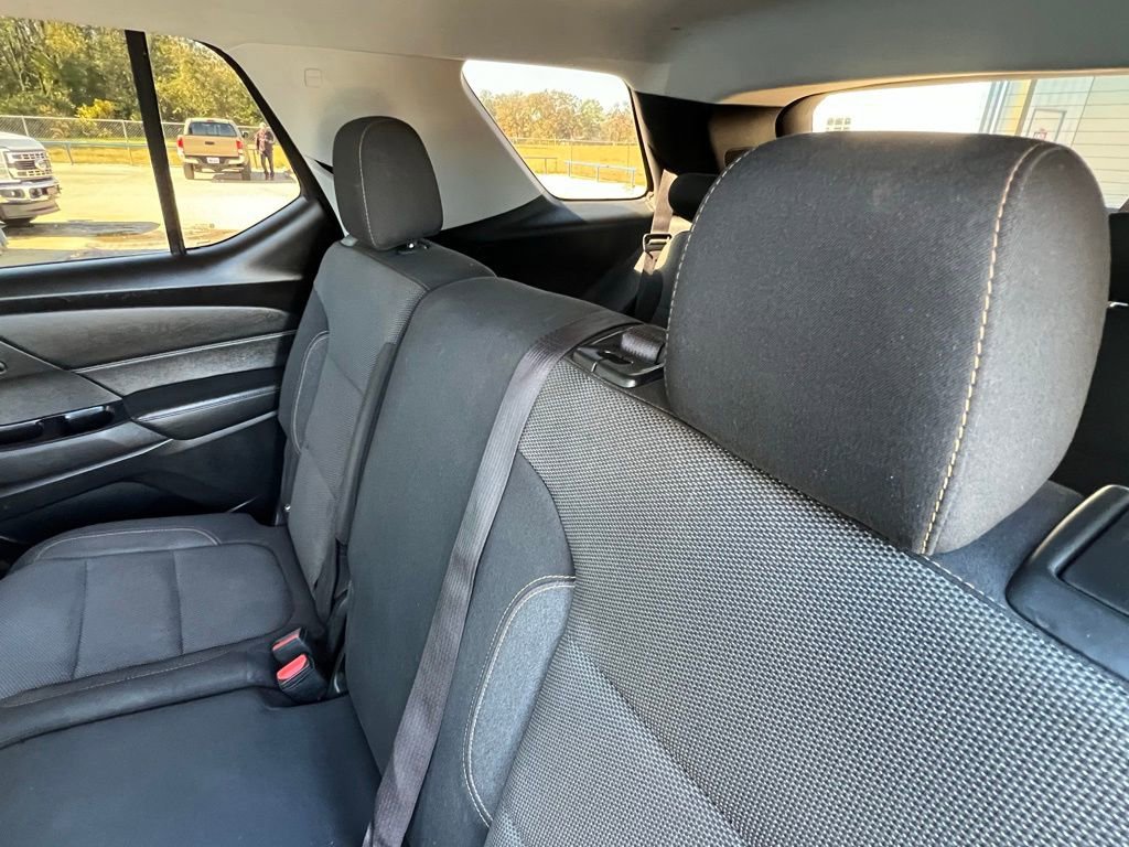 Used 2020 Chevrolet Traverse LS image 15