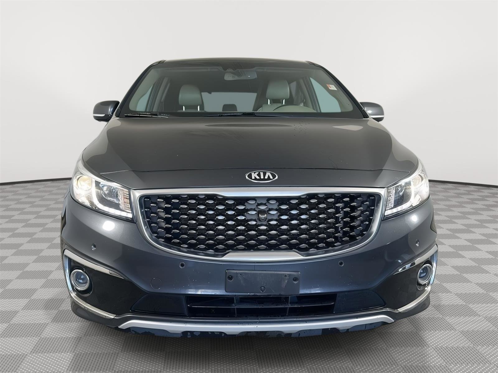 Used 2017 Kia Sedona SX Limited image 2