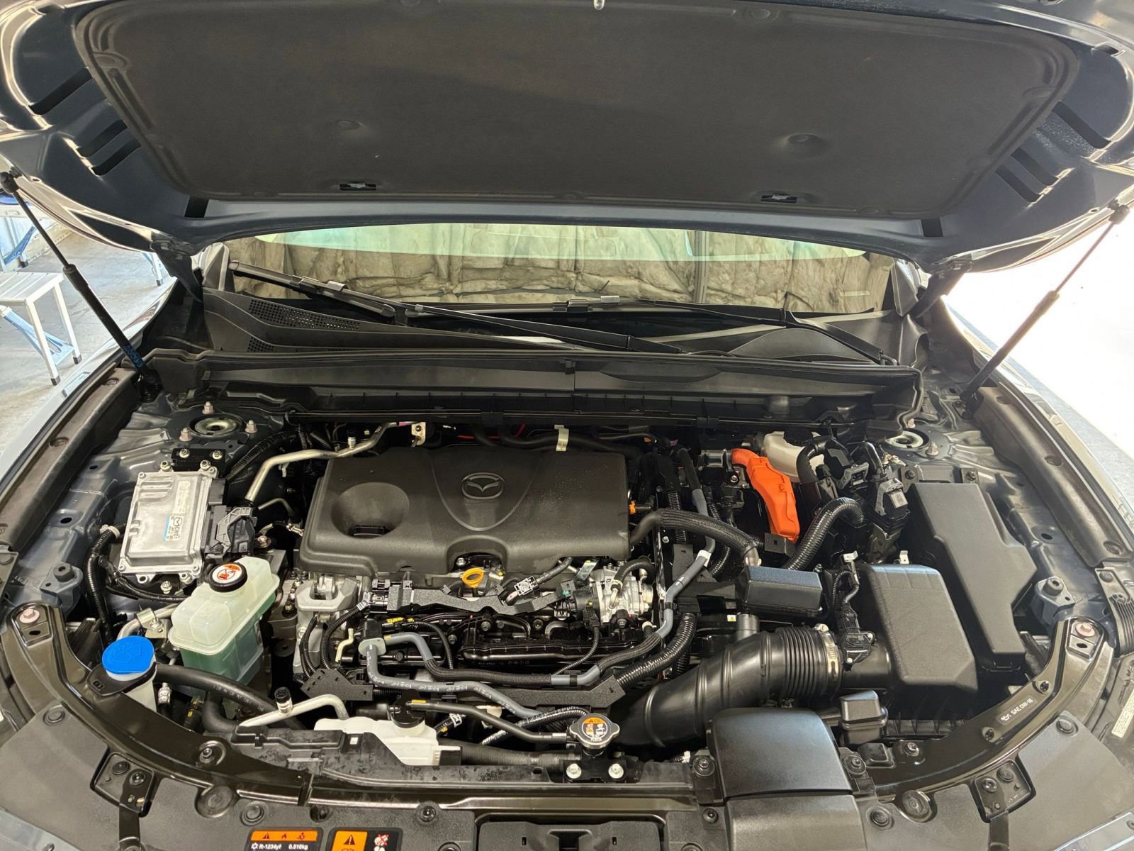 Used 2025 MAZDA CX-50 2.5 Hybrid w/ Premium Plus Pkg image 35