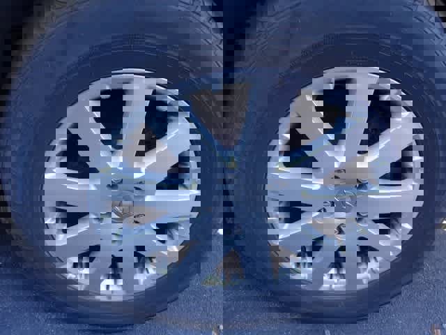 Used 2013 Chrysler Town & Country Touring image 10