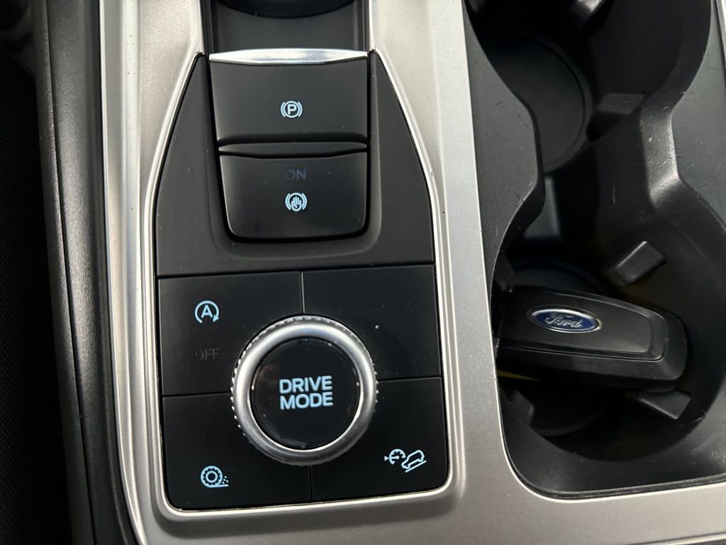 Used 2020 Ford Explorer XLT w/ Comfort Package image 28