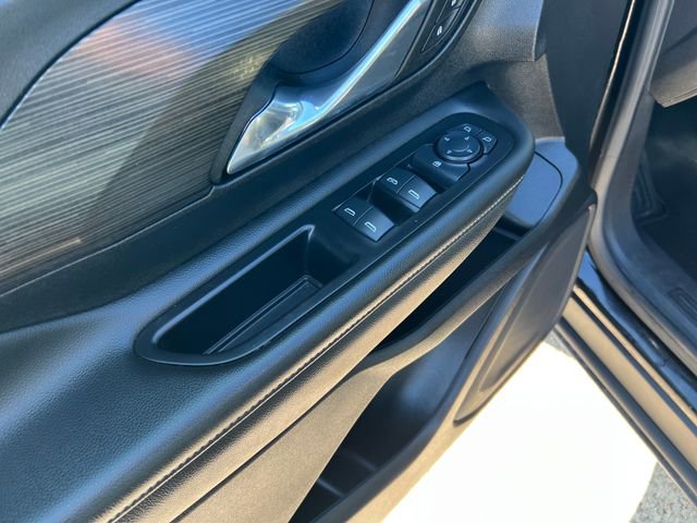 Used 2024 GMC Terrain SLE image 13