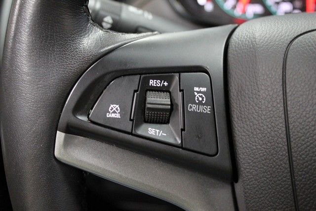 Used 2022 Chevrolet Trax LT w/ LT Convenience Package AWD/4WD image 23