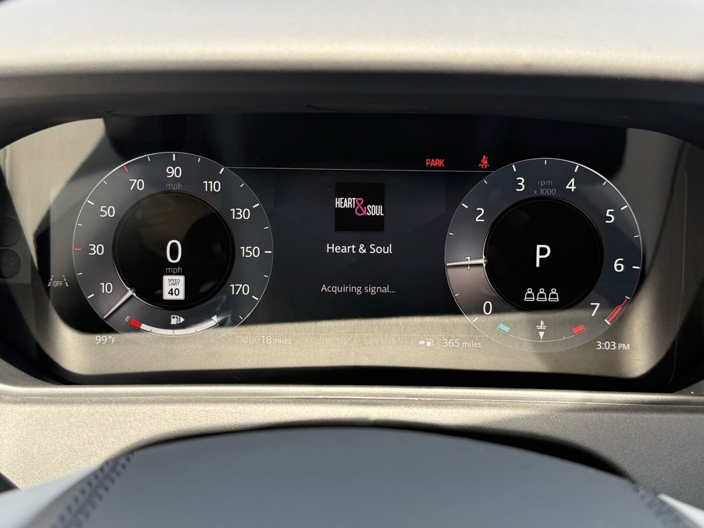 New 2026 Land Rover Range Rover Velar Dynamic SE image 27