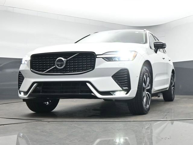 Used 2024 Volvo XC60 B5 Plus w/ Protection Package Premier image 38
