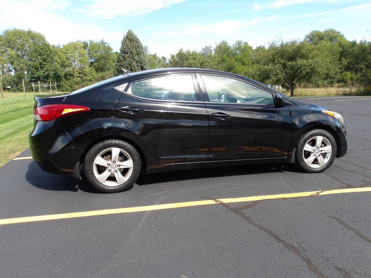 Used 2013 Hyundai Elantra GLS w/ Preferred Pkg FWD image 10