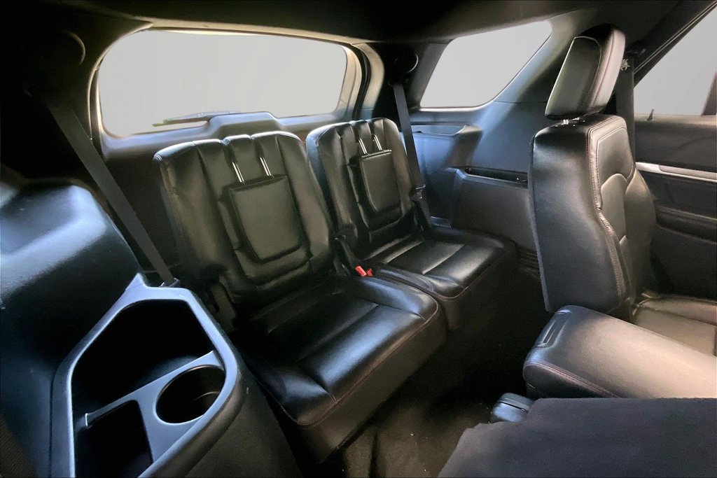 Used 2018 Ford Explorer Sport AWD/4WD image 26