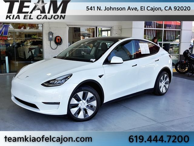 Used 2022 Tesla Model Y Long Range AWD/4WD image 1