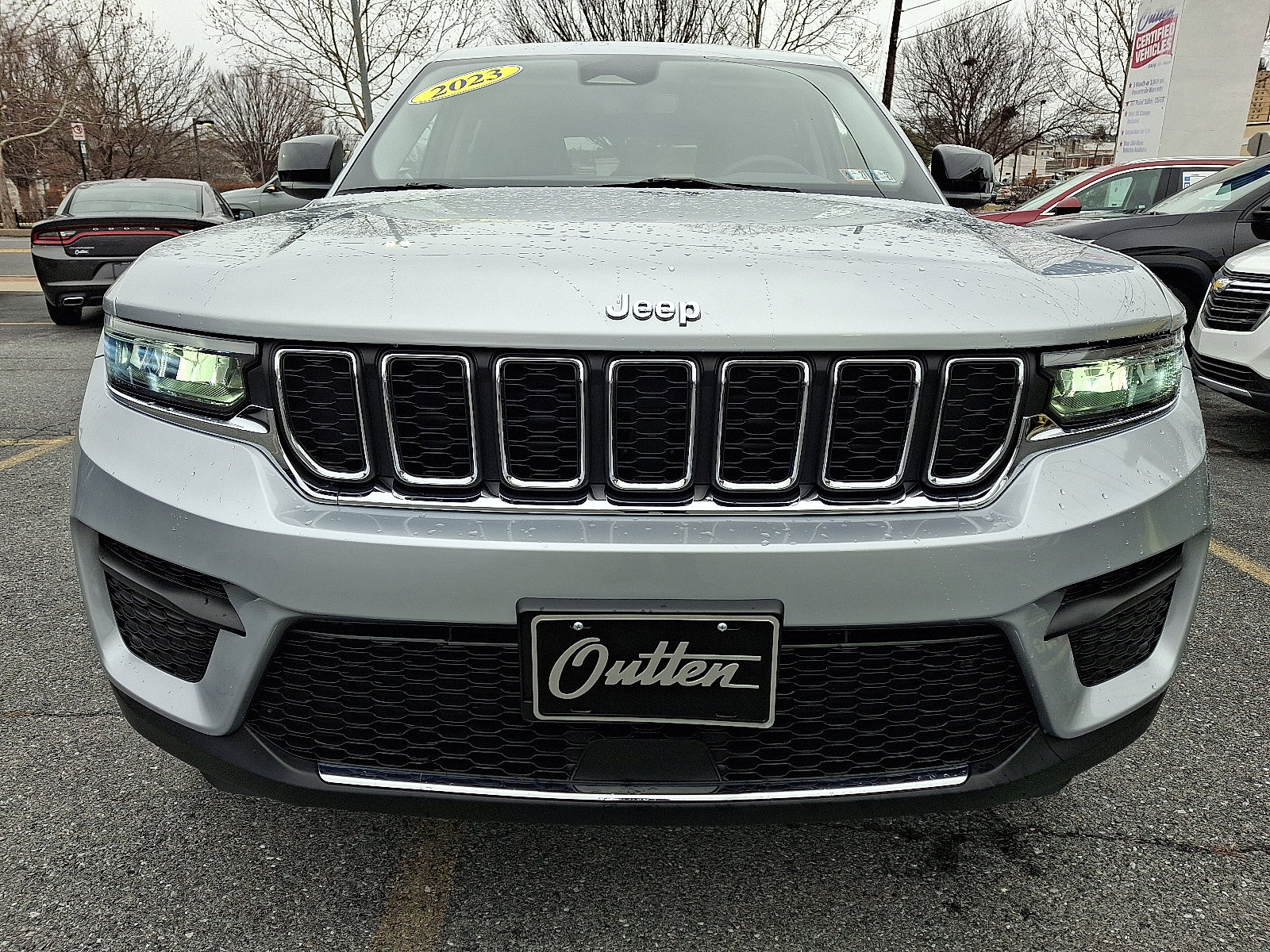 Used 2023 Jeep Grand Cherokee Laredo AWD/4WD image 8