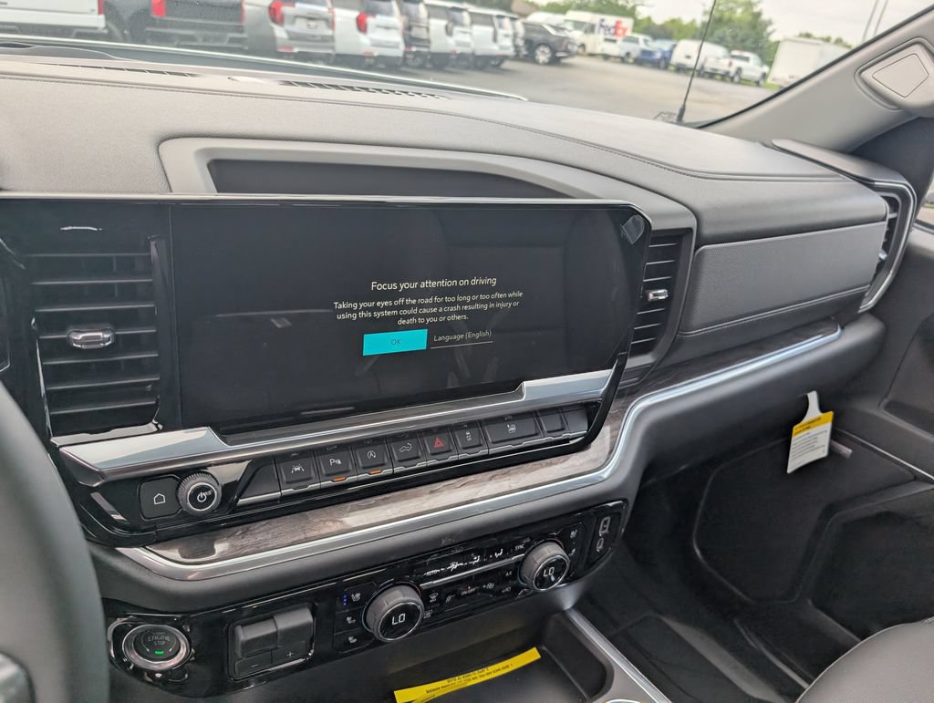 New 2026 Chevrolet Silverado 1500 LTZ w/ LTZ Premium Package AWD/4WD image 19