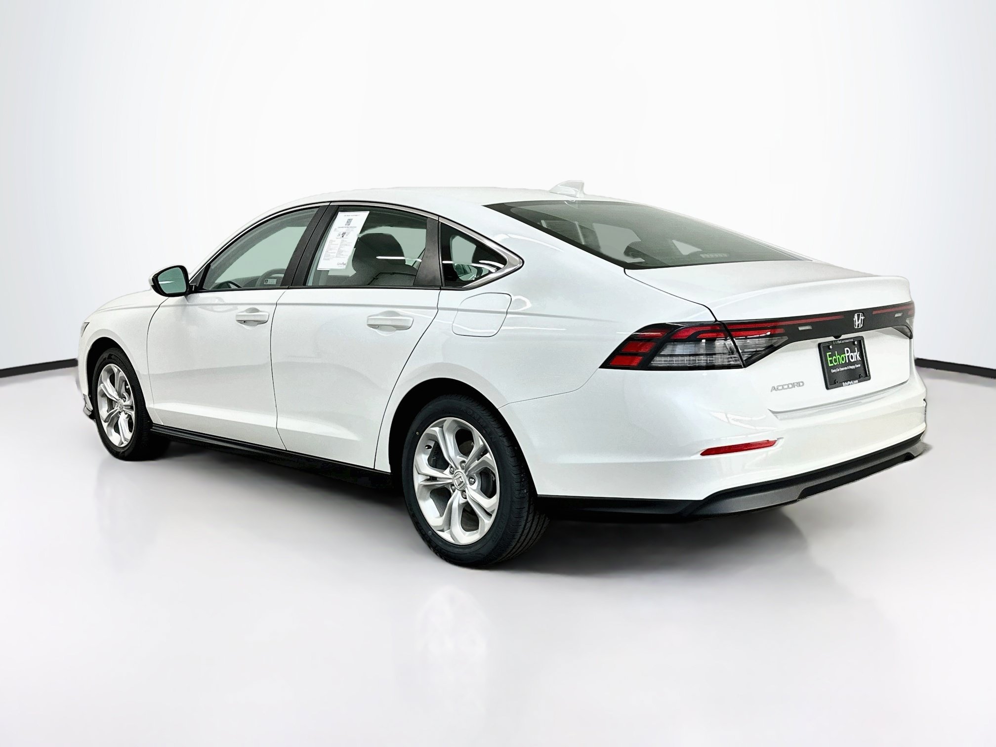 Used 2023 Honda Accord LX image 5