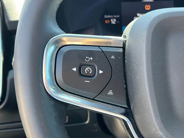 Used 2023 Volvo C40 P8 Recharge Ultimate w/ Protection Package Premier image 17