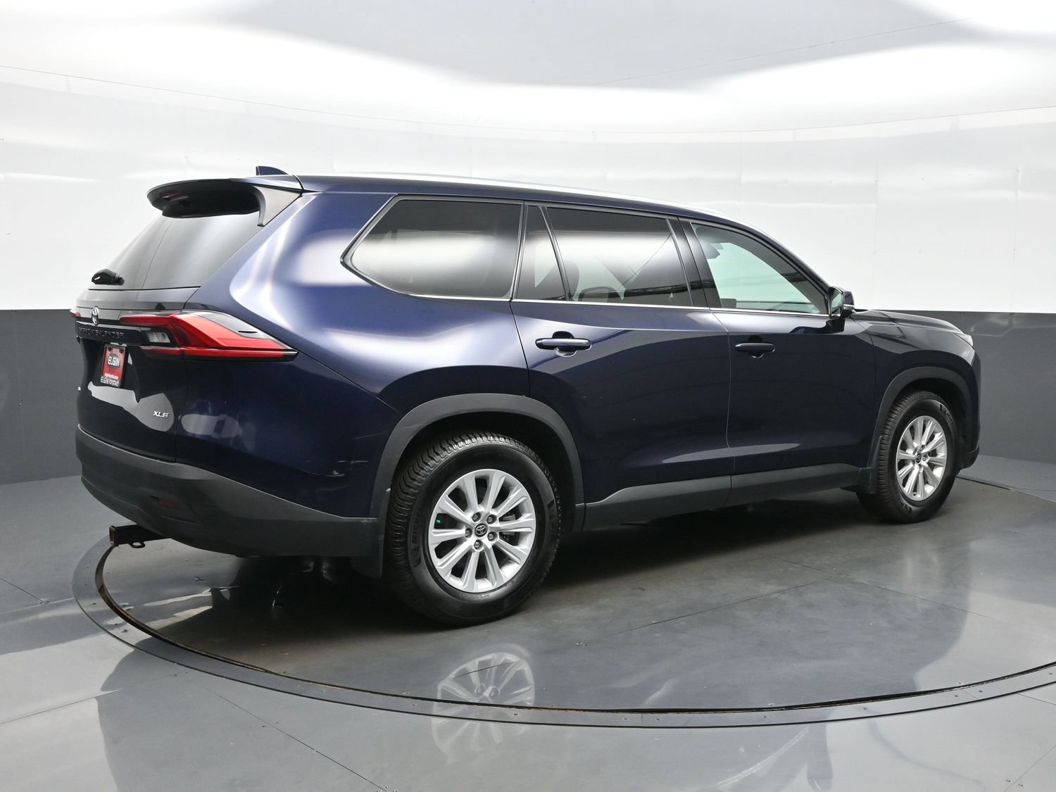 Used 2024 Toyota Grand Highlander AWD image 6