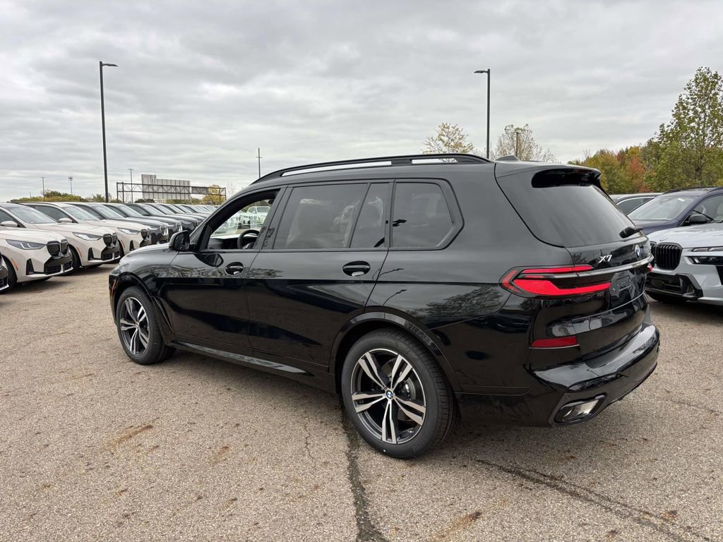 New 2026 BMW X7 xDrive40i w/ M Sport Package image 5