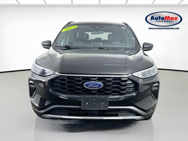 Used 2025 Ford Escape ST-Line AWD/4WD image 6