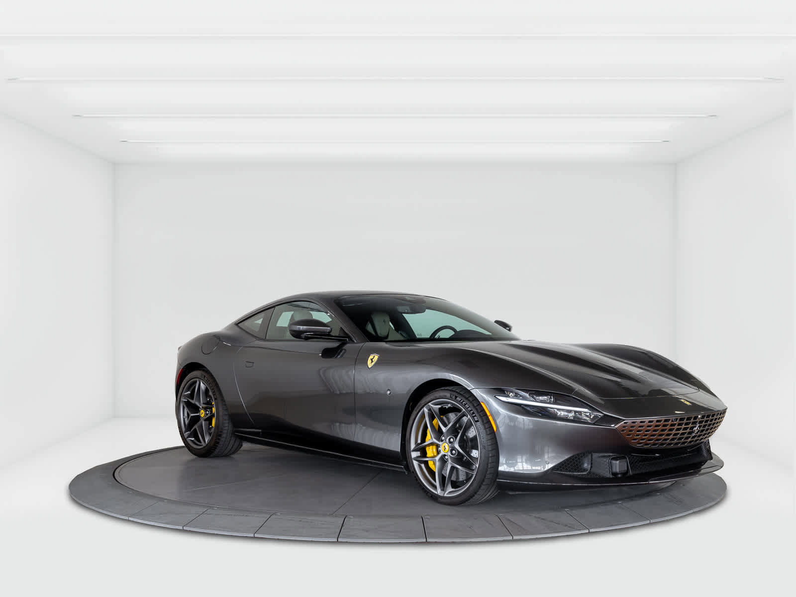 Certified 2021 Ferrari Roma RWD image 7