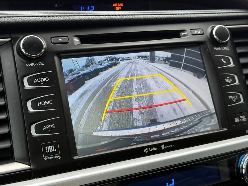 Used 2015 Toyota Highlander Limited Platinum image 26