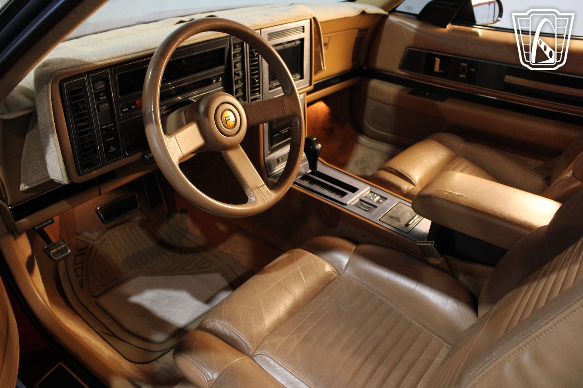 Used 1989 Buick Reatta Coupe FWD image 38