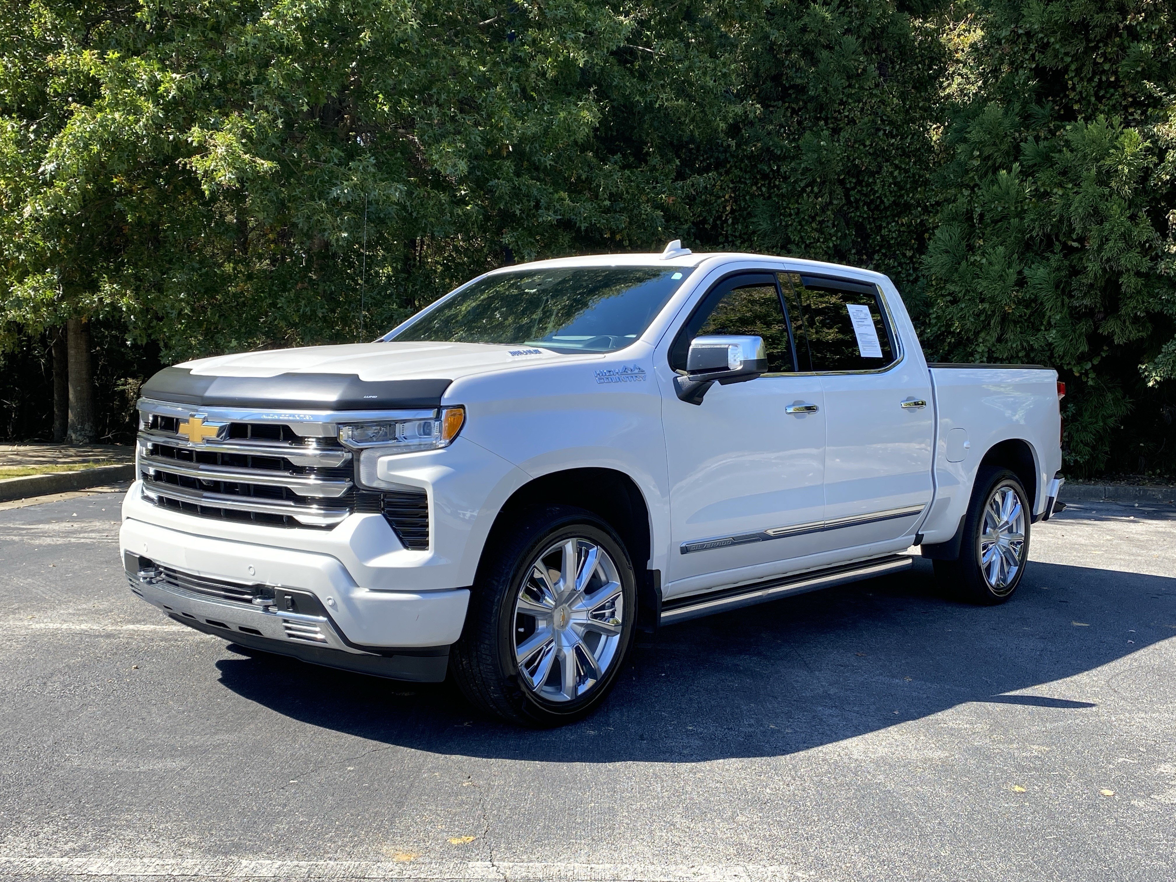 Used 2023 Chevrolet Silverado 1500 High Country w/ High Country Premium Package AWD/4WD image 5