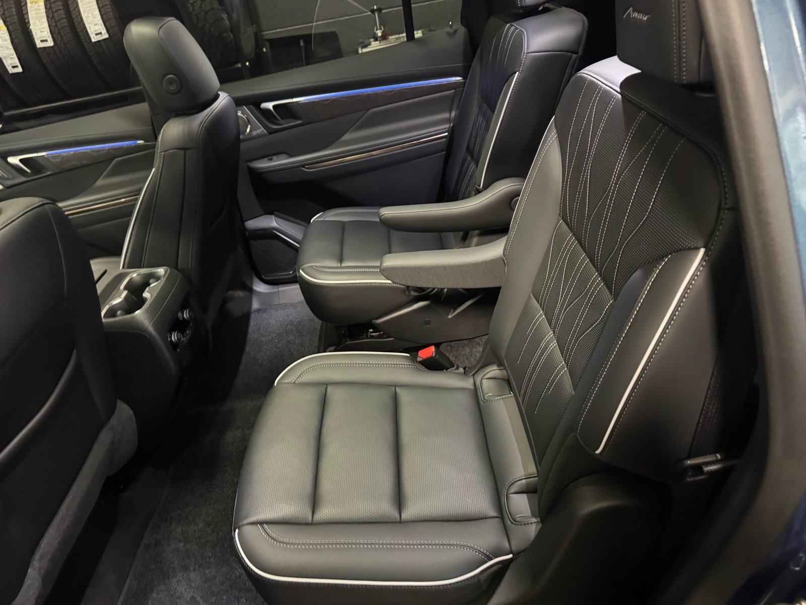 Used 2025 Buick Enclave Avenir w/ Super Cruise Package image 14