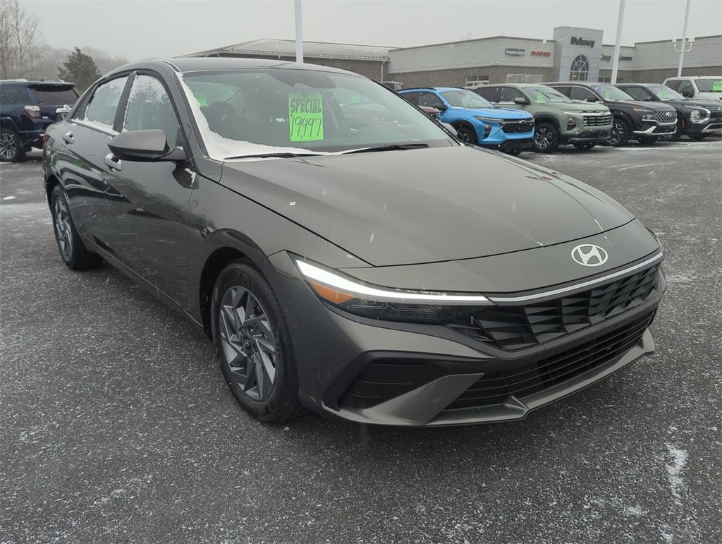 Used 2024 Hyundai Elantra SEL