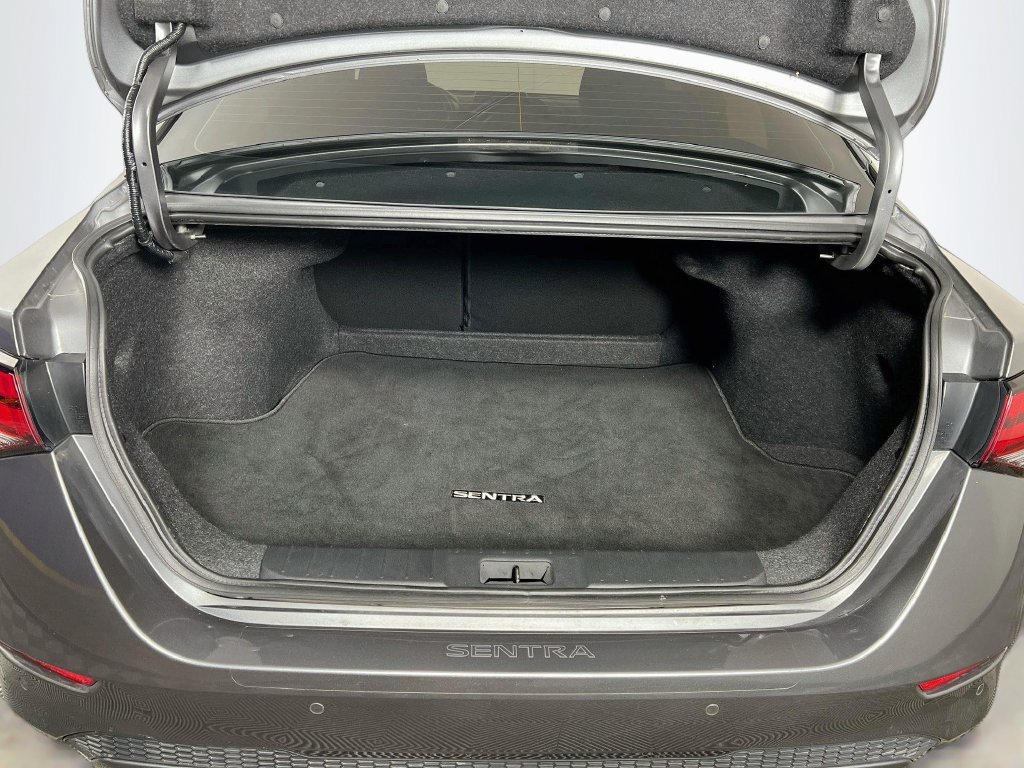 Used 2022 Nissan Sentra SV FWD image 23