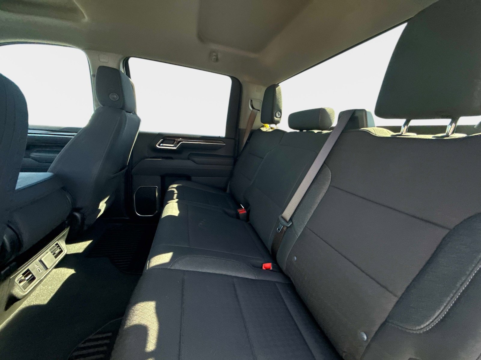 Used 2025 Chevrolet Silverado 2500 LT w/ Convenience Package AWD/4WD image 14