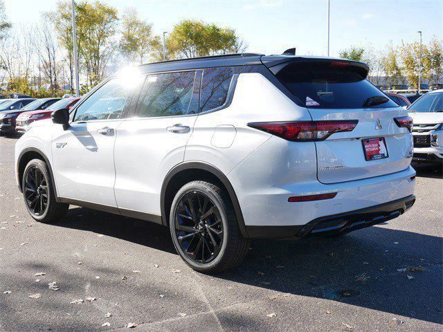 New 2025 Mitsubishi Outlander SEL Black Edition image 2