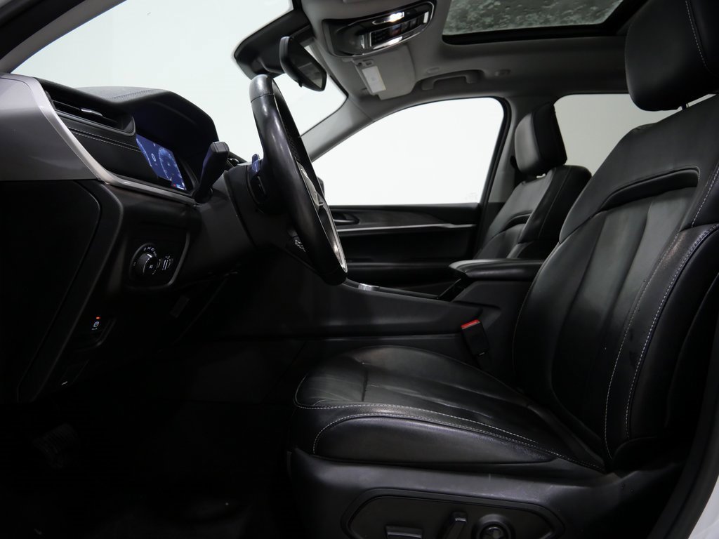 Used 2022 Jeep Grand Cherokee L Limited image 13