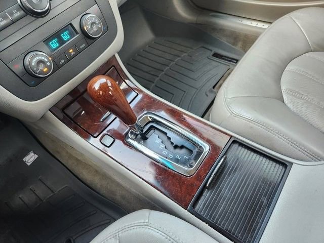 Used 2009 Buick Lucerne CXL image 17