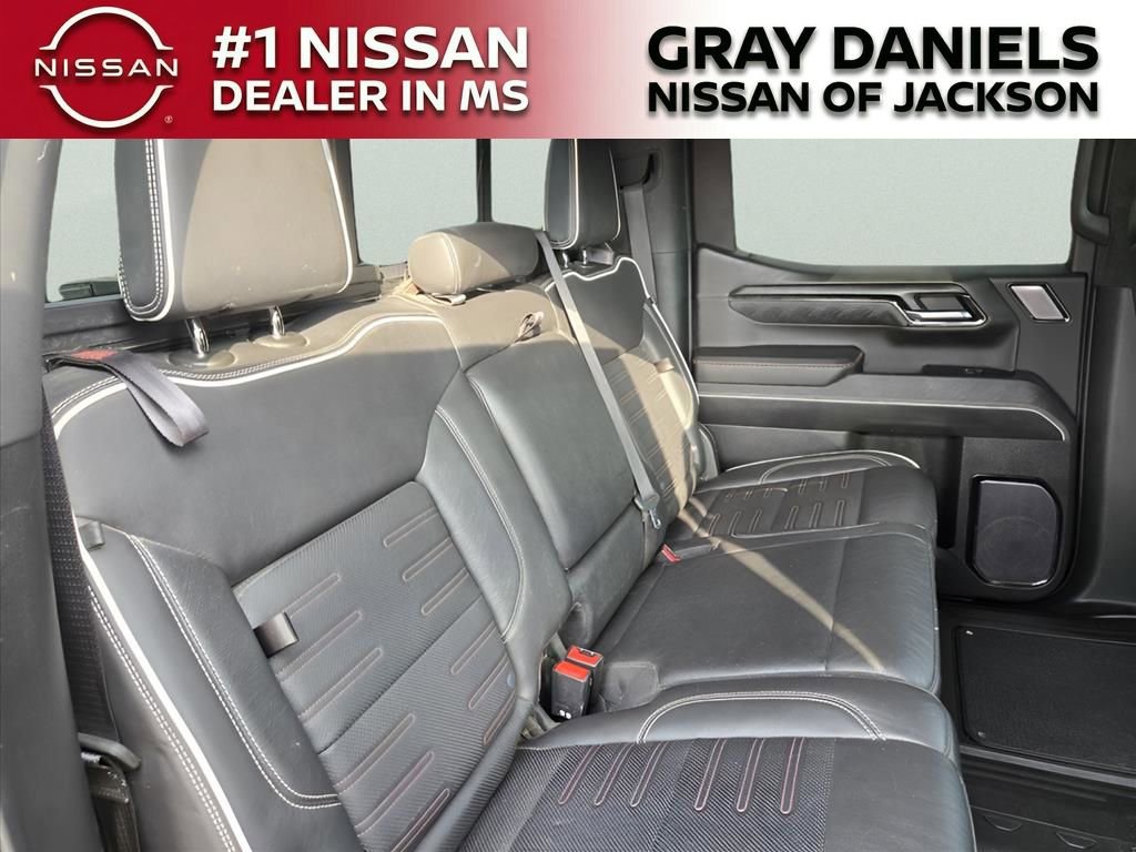 Used 2023 GMC Sierra 1500 AT4X image 23