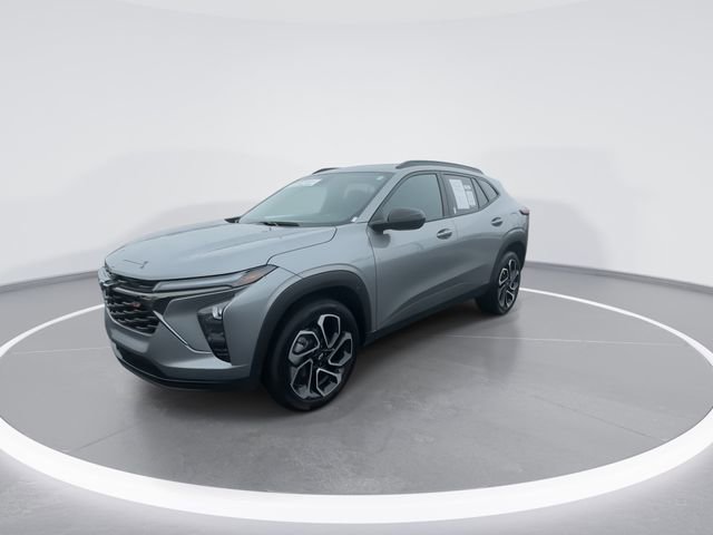 Used 2025 Chevrolet Trax RS w/ Sunroof Package video 4