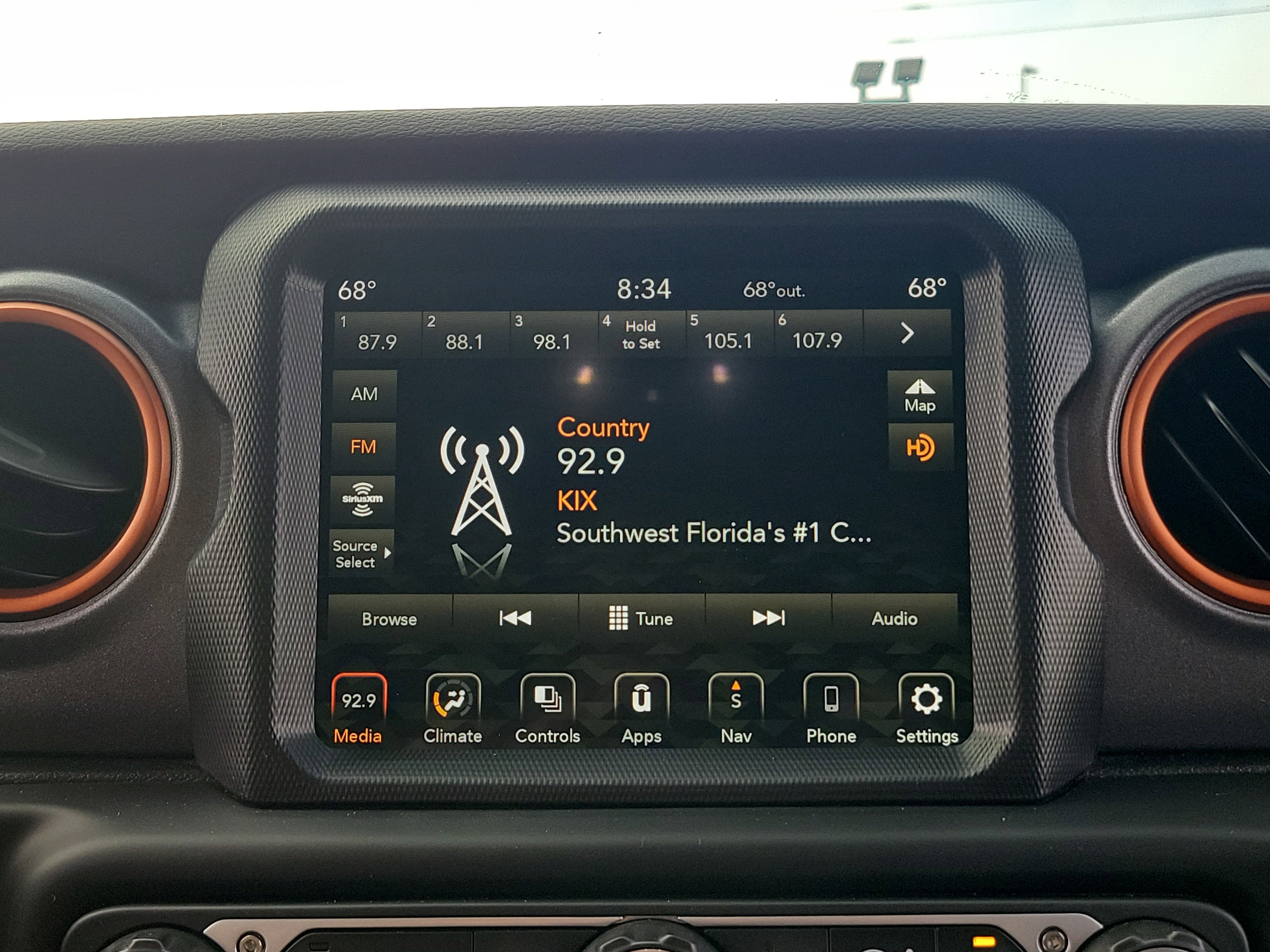 Used 2023 Jeep Gladiator Mojave w/ Trailer Tow Package image 17