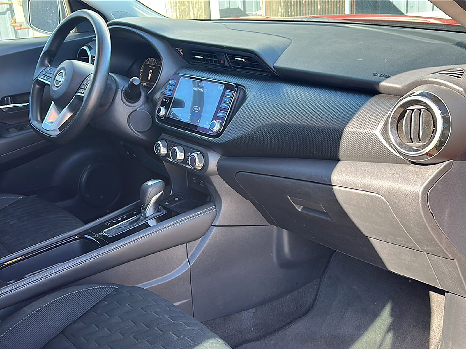 Used 2023 Nissan Kicks SV image 22