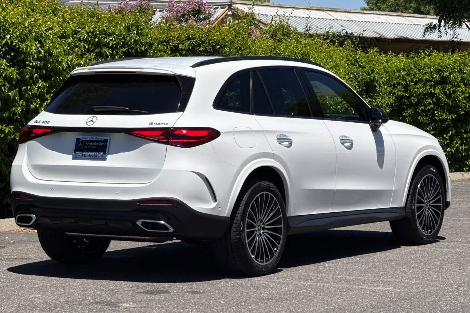 New 2026 Mercedes-Benz GLC 300 4MATIC image 3