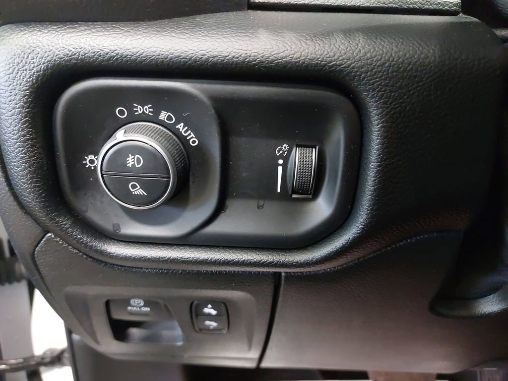 Used 2021 RAM 1500 Big Horn image 24