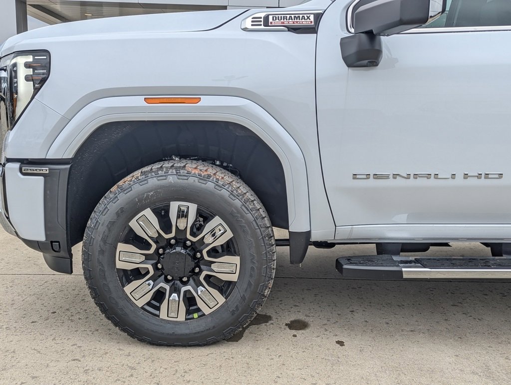 New 2026 GMC Sierra 2500 Denali image 10